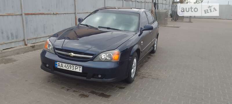 Chevrolet Evanda (2004)