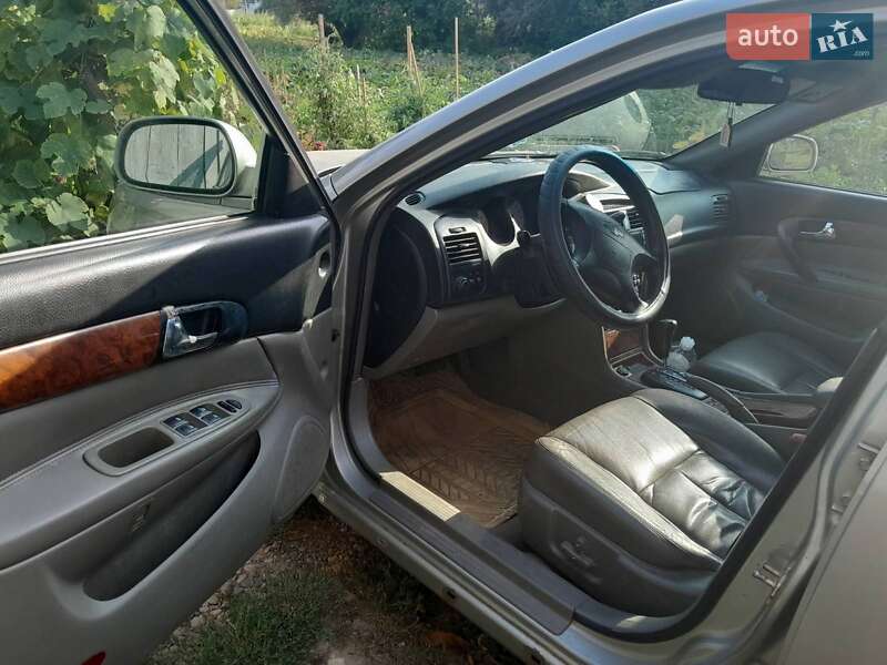 Chevrolet Evanda (2005)