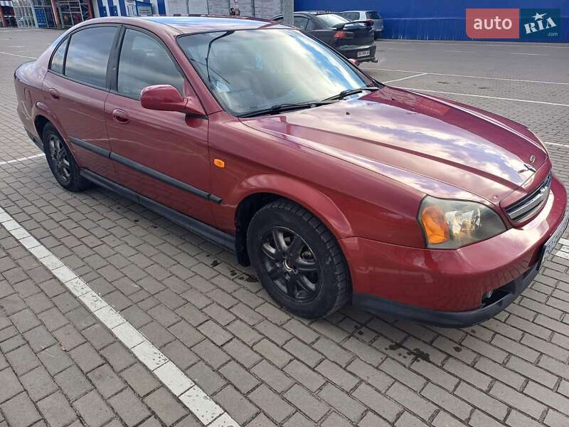 Chevrolet Evanda (2004)
