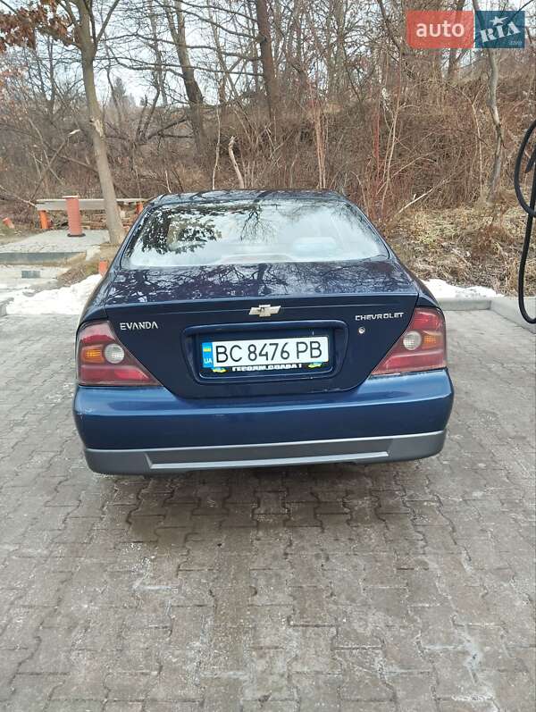 Chevrolet Evanda (2004)
