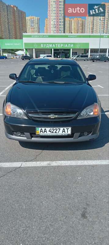 Chevrolet Evanda (2005)