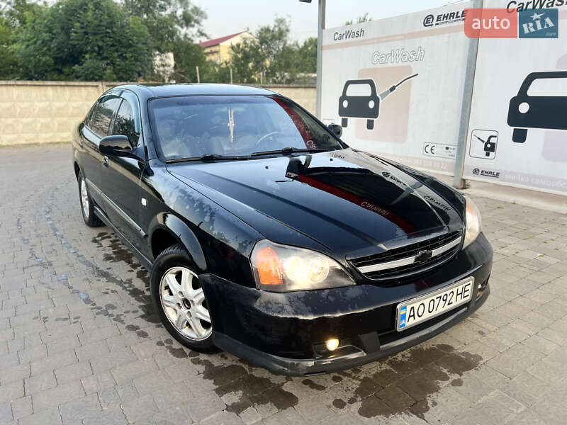 Chevrolet Evanda (2005)