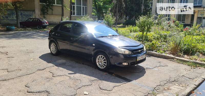 Chevrolet Lacetti (2005)