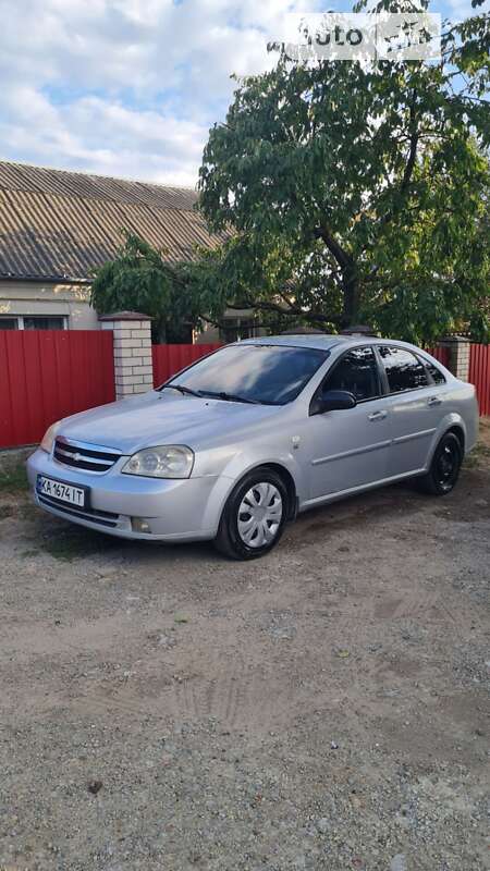 Chevrolet Lacetti (2006)
