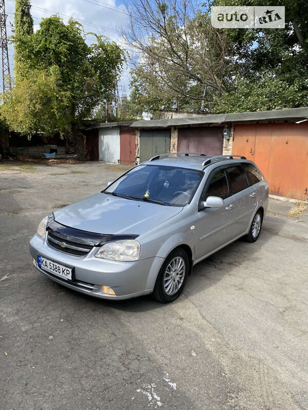 Chevrolet Lacetti (2005)