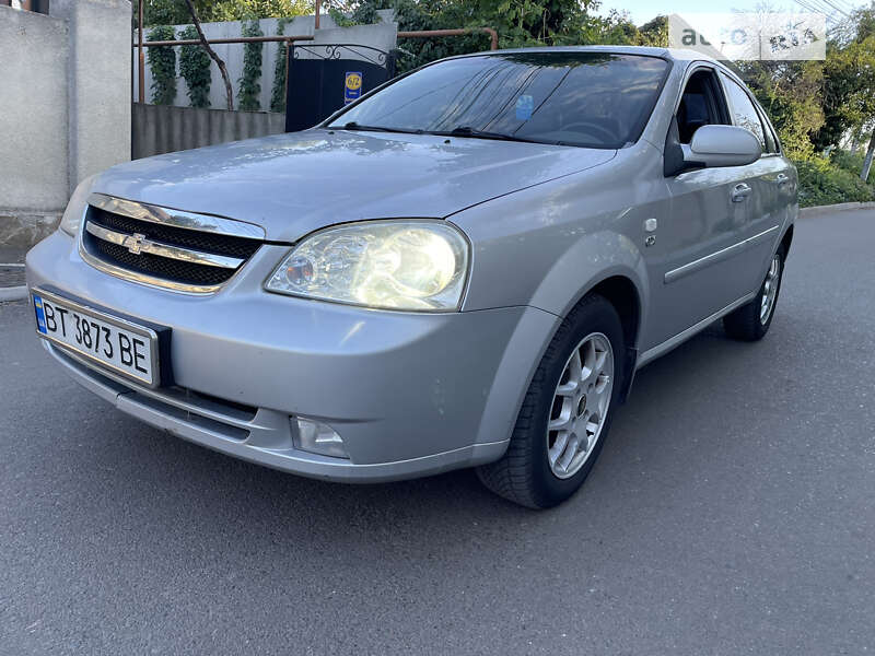 Chevrolet Lacetti (2008)