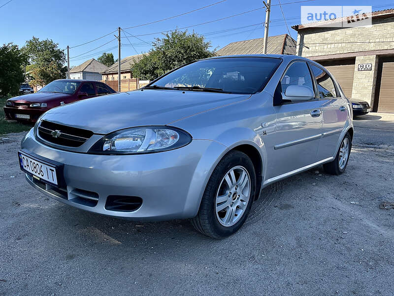 Chevrolet Lacetti (2005)