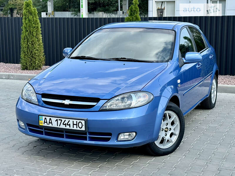 Chevrolet Lacetti (2008)