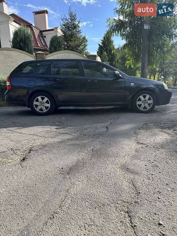 Chevrolet Lacetti (2005)