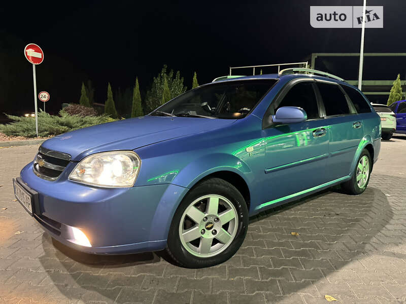 Chevrolet Lacetti (2005)