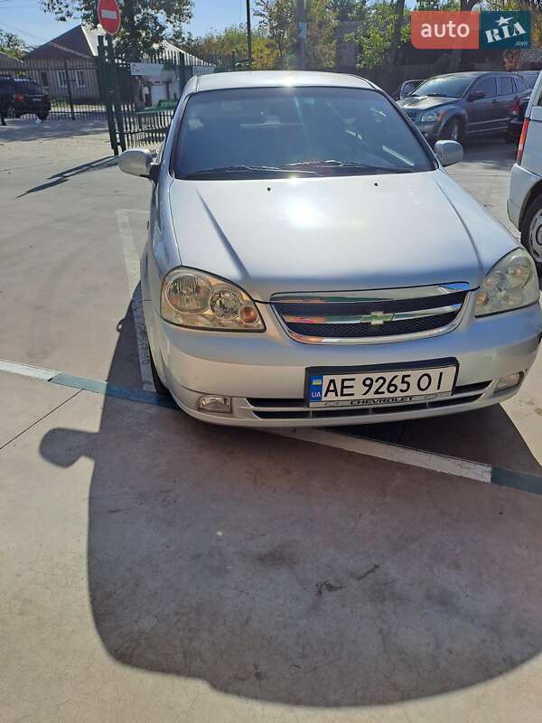 Chevrolet Lacetti (2005)