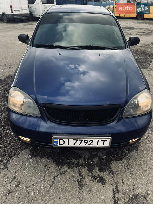Chevrolet Lacetti (2004)