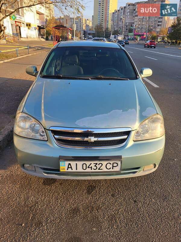 Chevrolet Lacetti (2008)