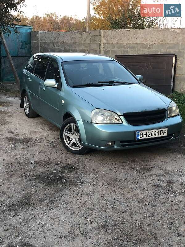 Chevrolet Lacetti (2005)
