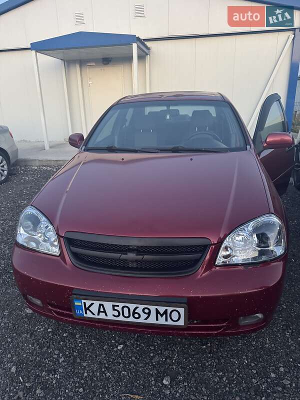 Chevrolet Lacetti (2005)