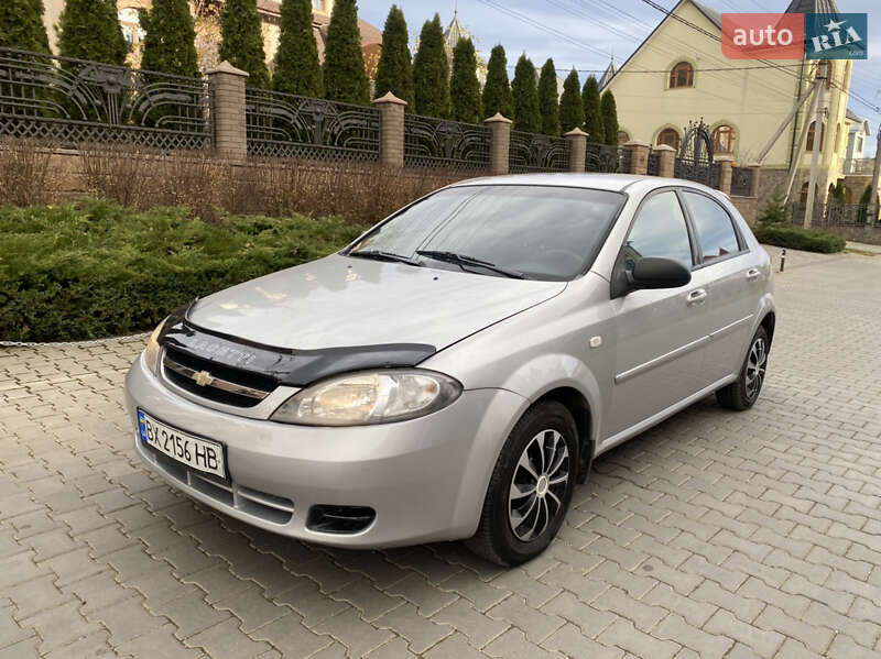 Chevrolet Lacetti (2008)