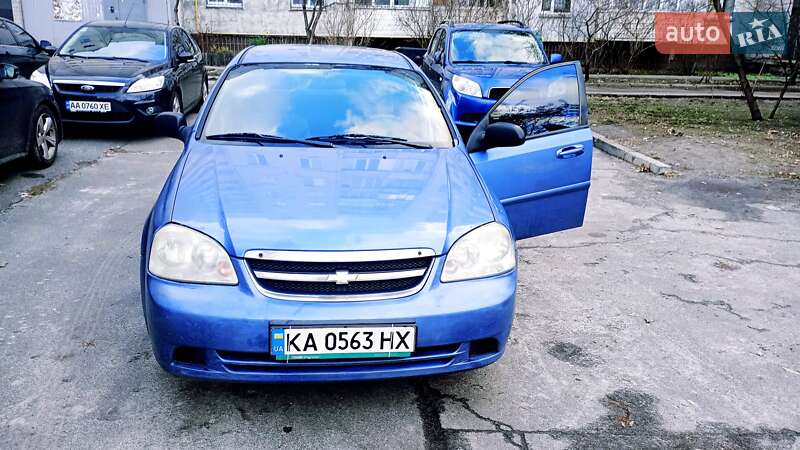 Chevrolet Lacetti (2005)
