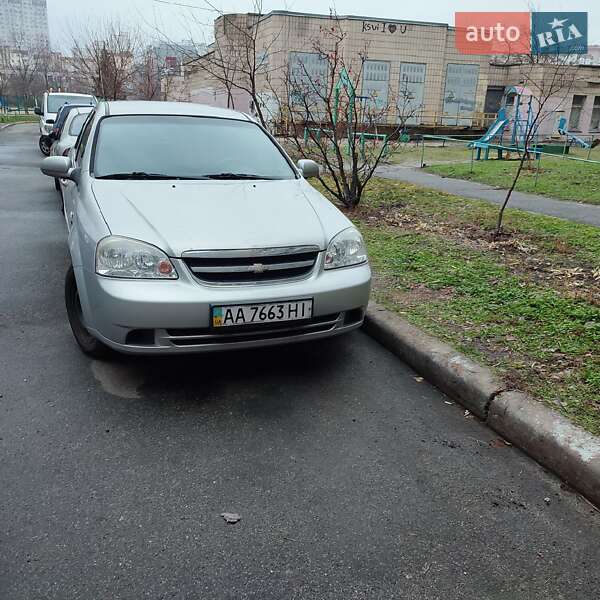 Chevrolet Lacetti (2008)