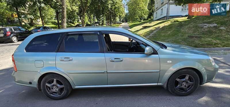 Chevrolet Lacetti (2005)