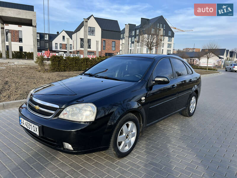 Chevrolet Lacetti (2005)