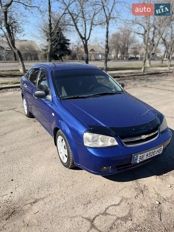 Chevrolet Lacetti (2005)