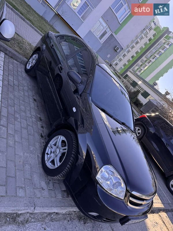 Chevrolet Lacetti (2008)