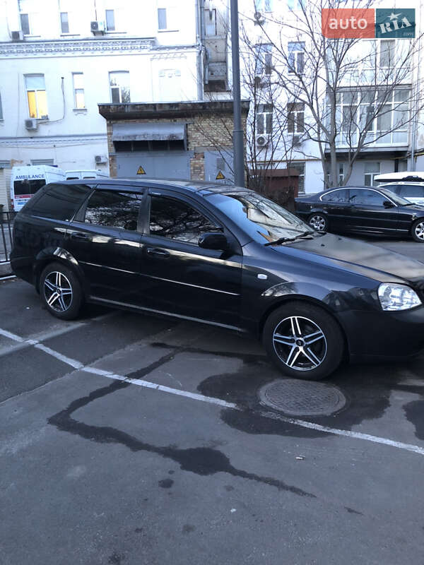 Chevrolet Lacetti (2005)