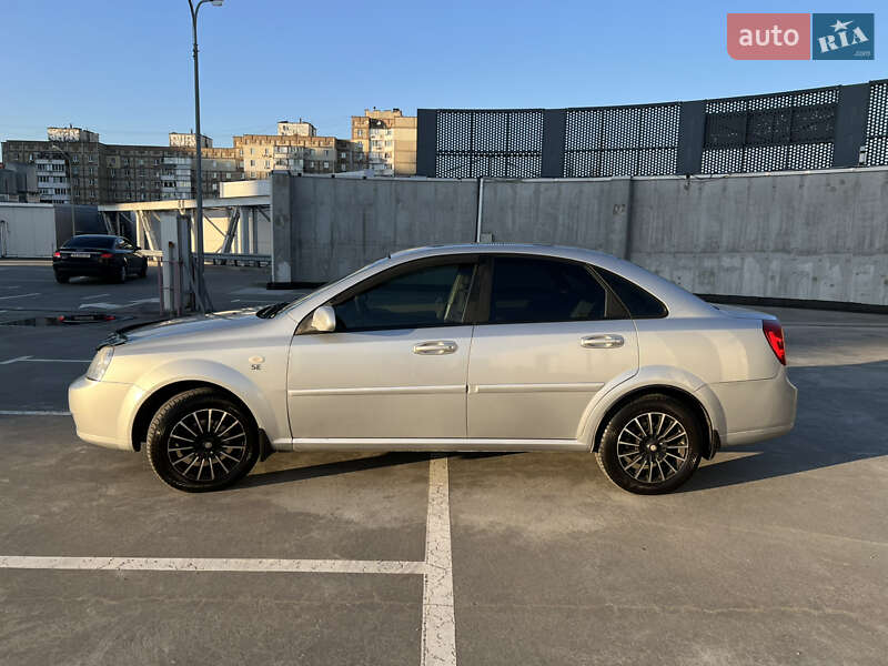 Chevrolet Lacetti (2011)