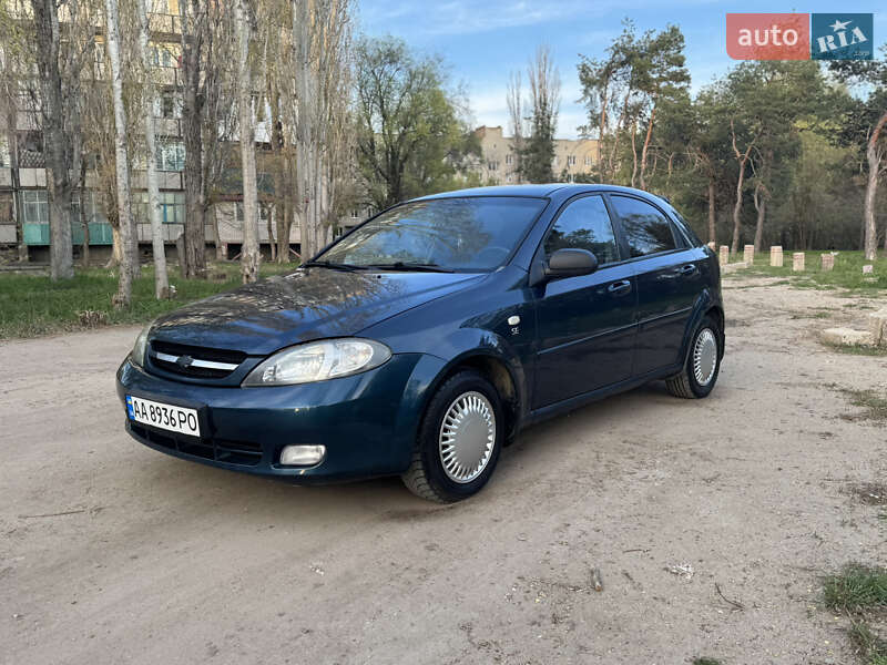 Chevrolet Lacetti (2008)