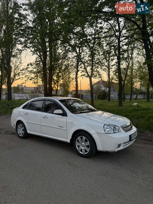 Chevrolet Lacetti (2006)
