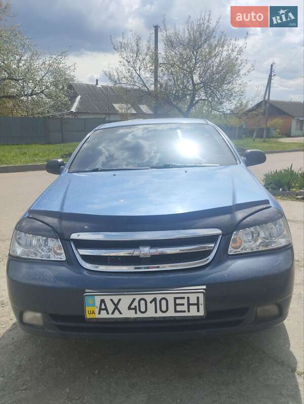 Chevrolet Lacetti (2005)