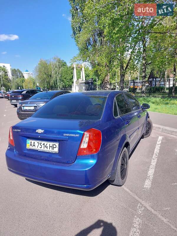 Chevrolet Lacetti (2008)