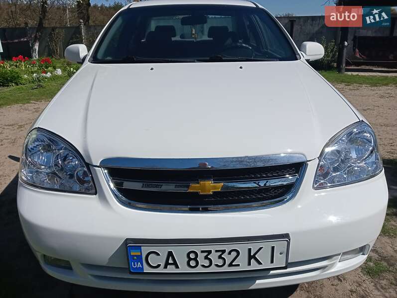 Chevrolet Lacetti (2012)