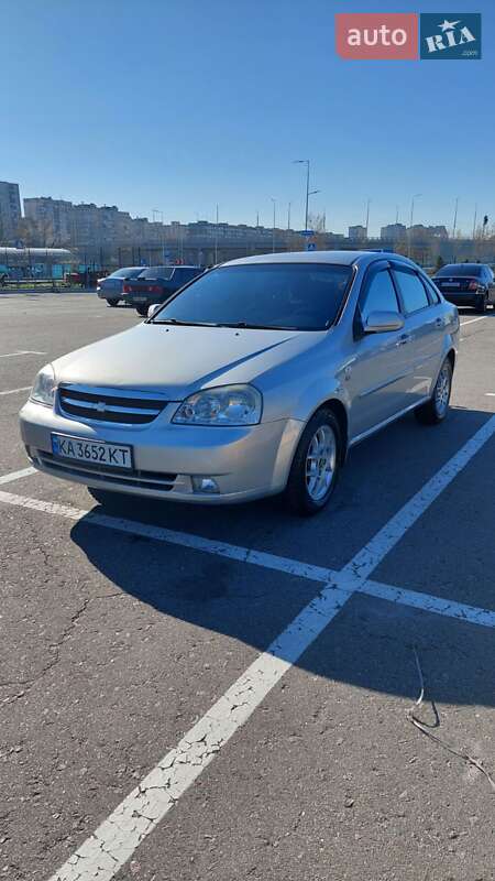 Chevrolet Lacetti (2008)