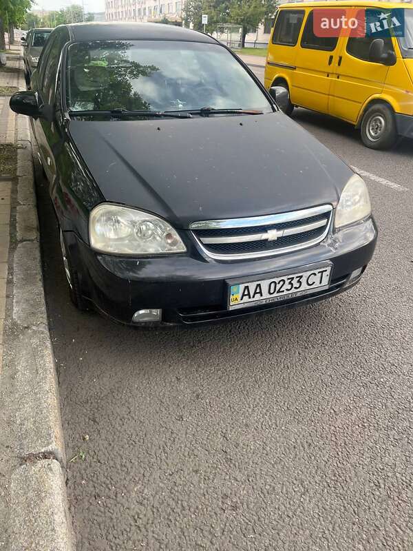Chevrolet Lacetti (2005)