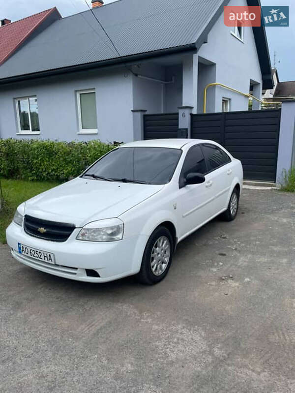 Chevrolet Lacetti (2008)
