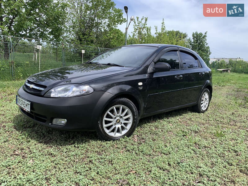 Chevrolet Lacetti (2005)