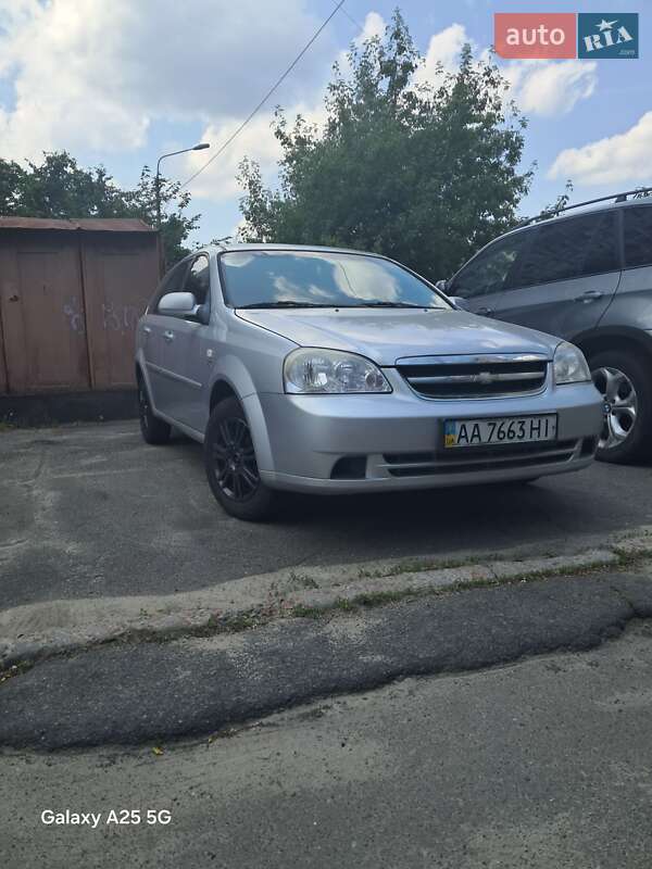 Chevrolet Lacetti (2008)