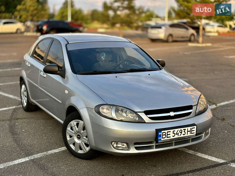 Chevrolet Lacetti (2005)