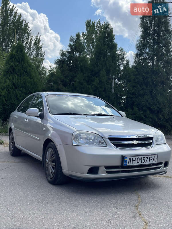 Chevrolet Lacetti (2005)