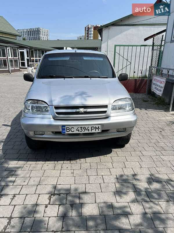 Chevrolet Niva (2007)