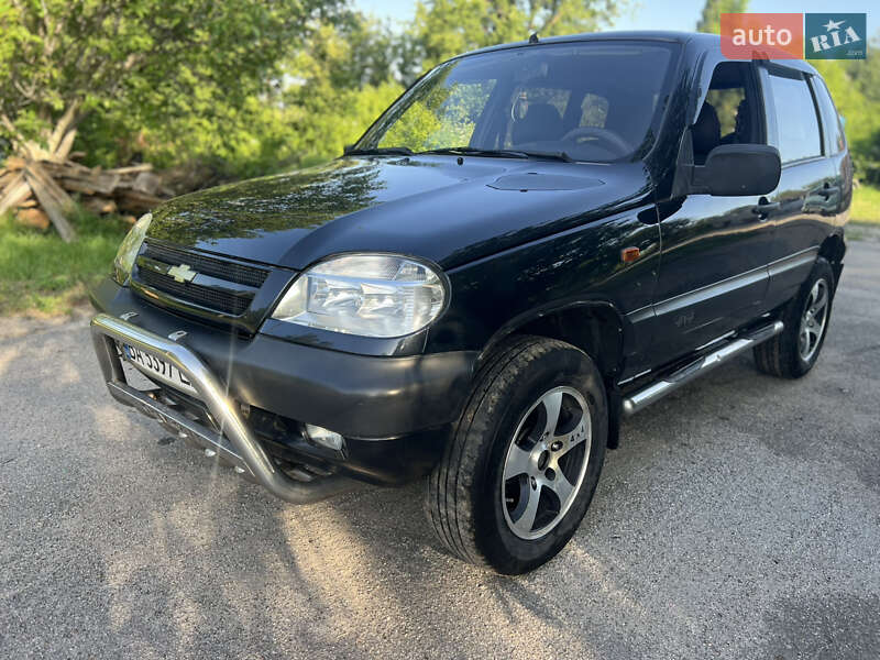 Chevrolet Niva (2007)