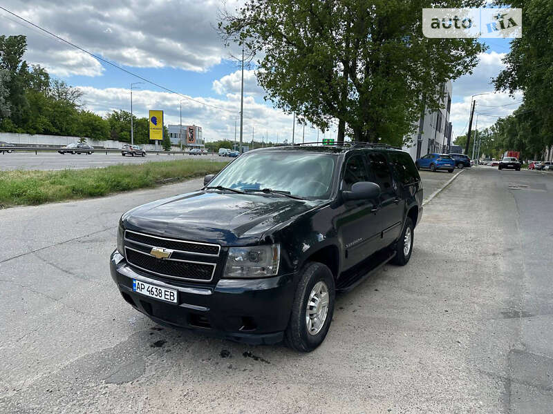 Chevrolet Suburban (2010)