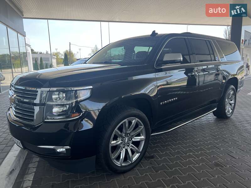 Chevrolet Suburban (2016)