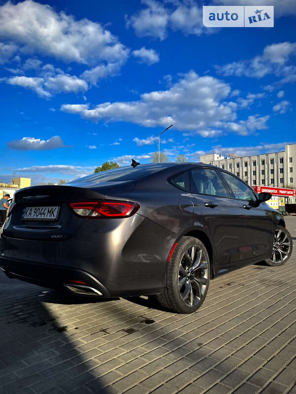 Chrysler 200s (2014)