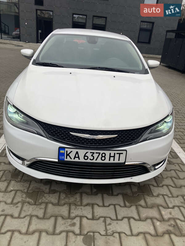 Chrysler 200 (2016)