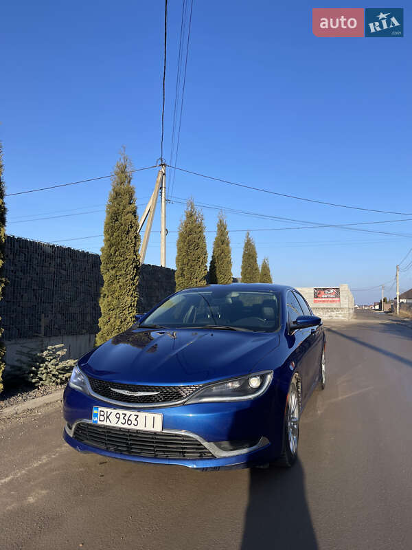 Chrysler 200 (2016)