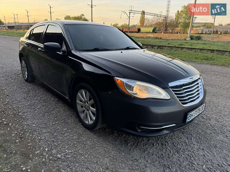 Chrysler 200 (2012)