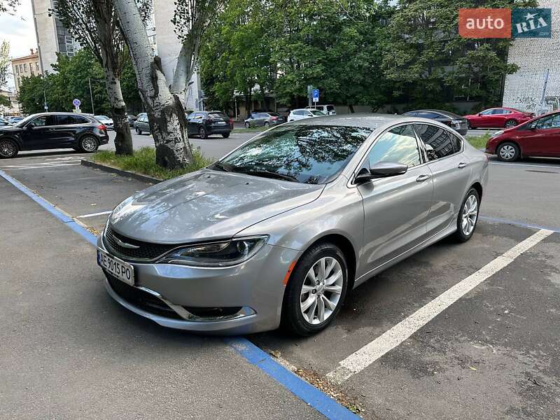 Chrysler 200 (2015)