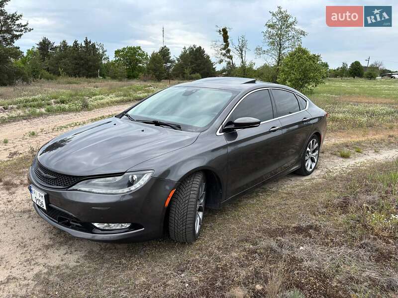 Chrysler 200 (2015)
